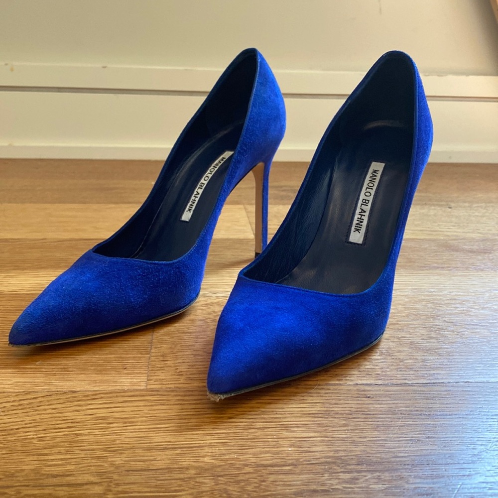 Electric blue suede Manolo Blahnik pumps